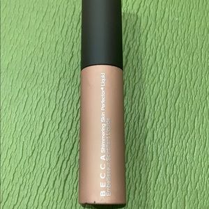 Becca Shimmering Skin perfector liquid